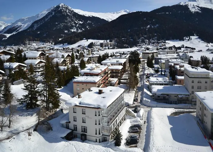 Alpina Отель 2*